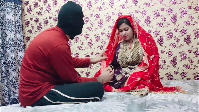 Indian Suhagraat Sex_First Night of Wedding Romantic Sex with Hindi Voice